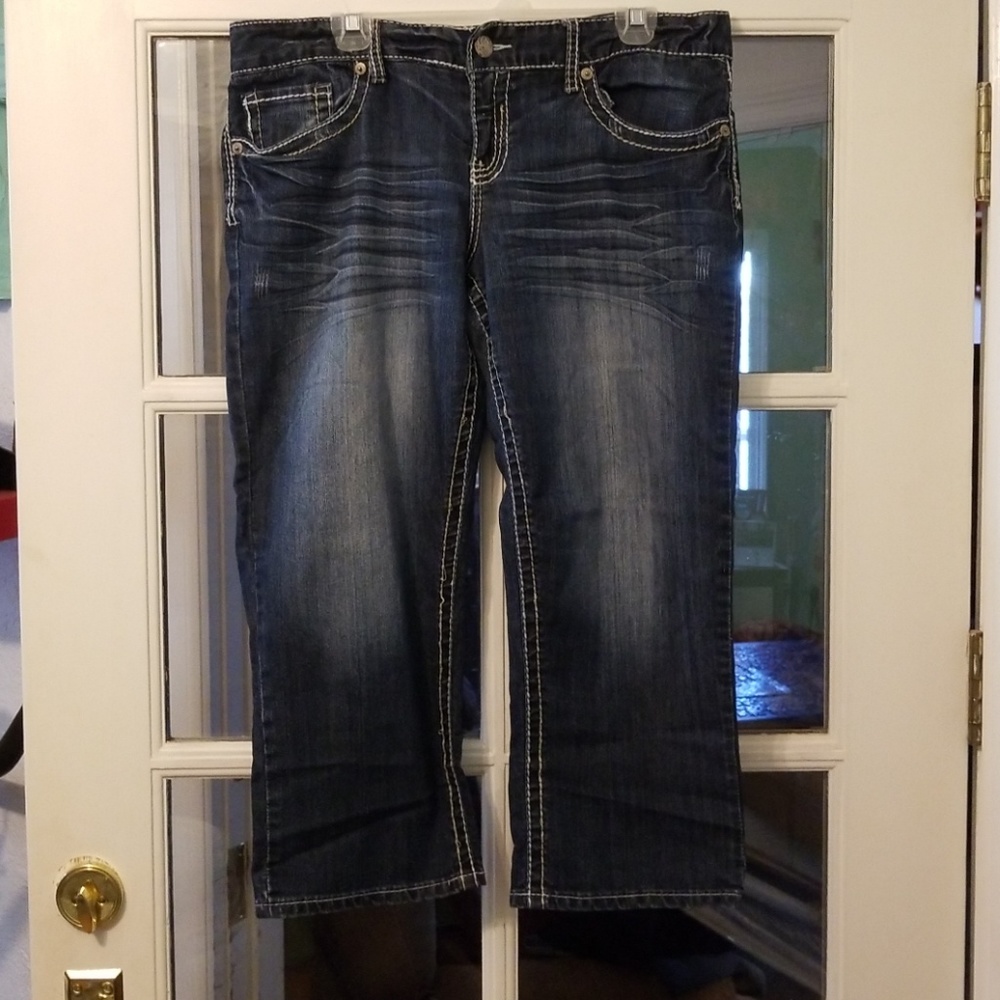 Maurices Capris